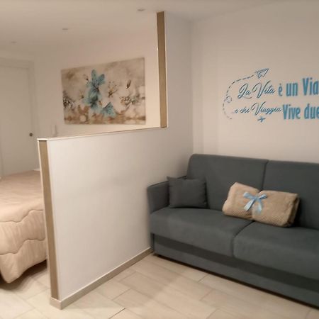 ホテル La Casa Dei Nonni バーリ エクステリア 写真