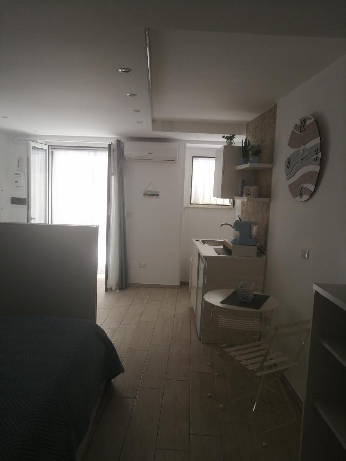 ホテル La Casa Dei Nonni バーリ エクステリア 写真