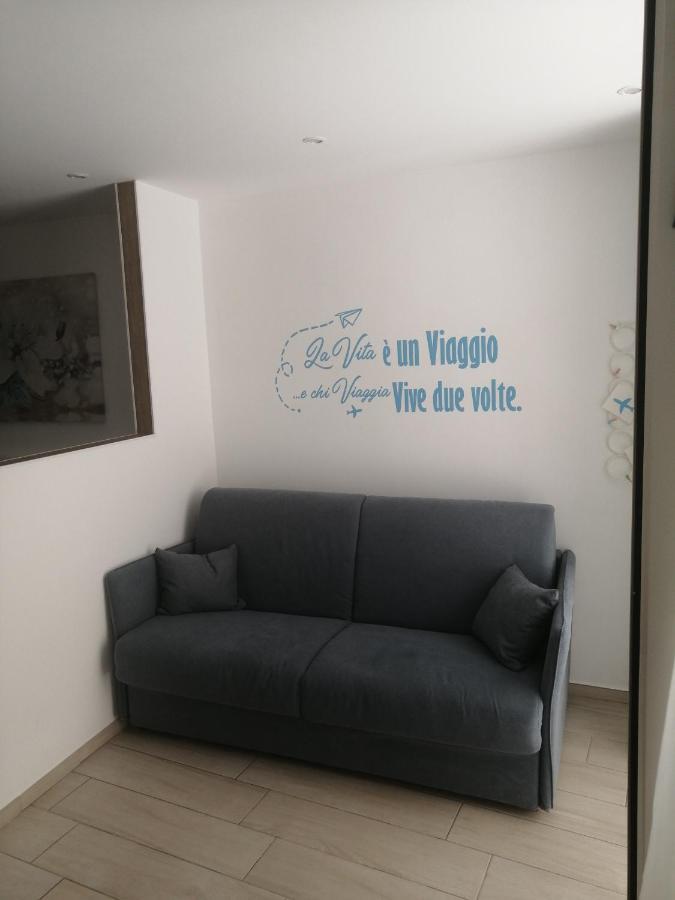 ホテル La Casa Dei Nonni バーリ エクステリア 写真