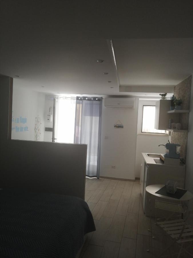 ホテル La Casa Dei Nonni バーリ エクステリア 写真